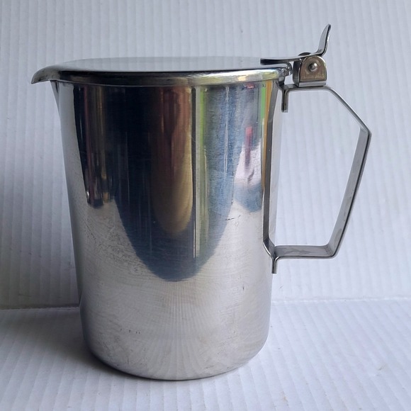Polar Ware Other - Vintage Polar 18/8 Stainless Steel 44 oz Pitcher Hinged Lid Type S-10 3-56